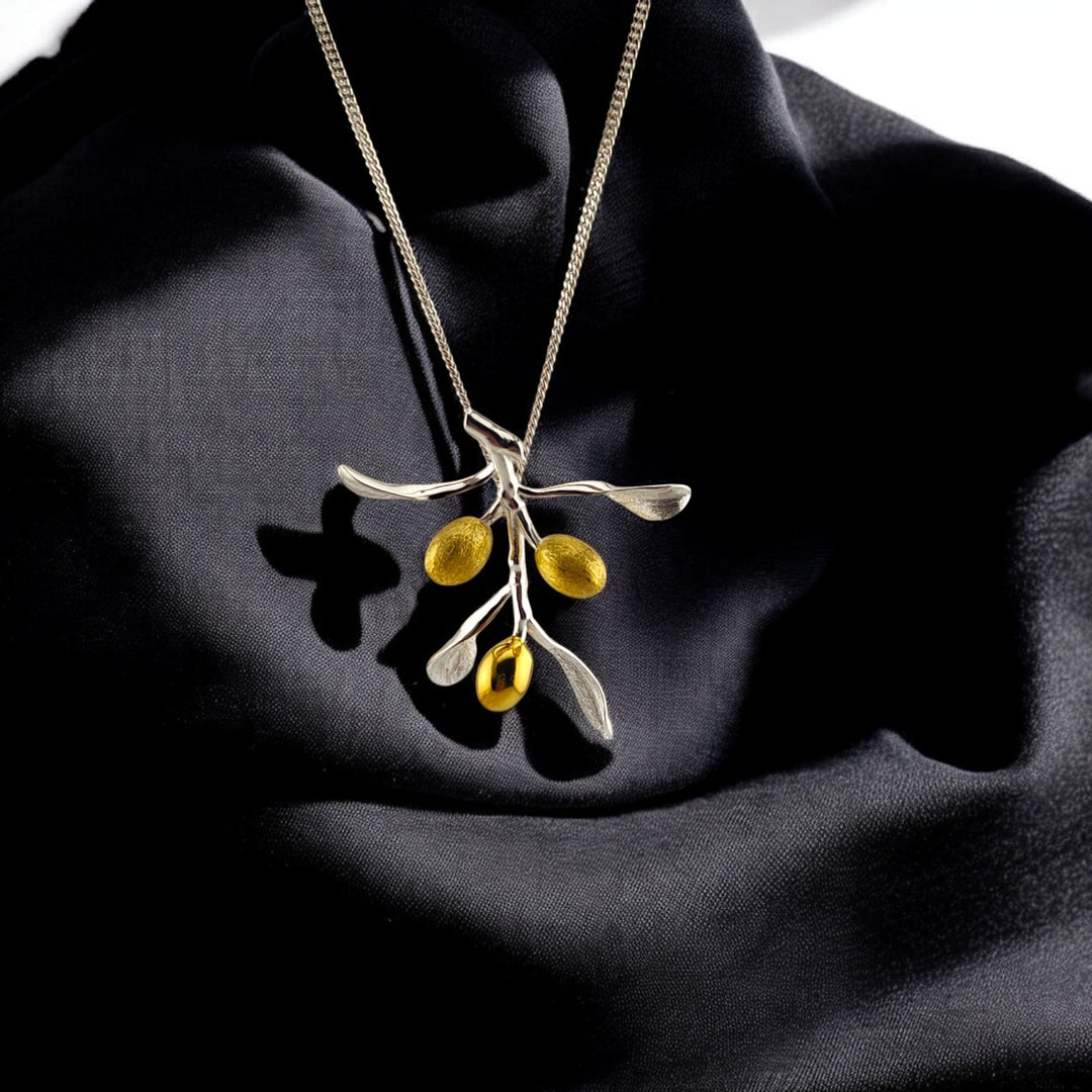 Natural-themed olive necklace with mixed gold and silver finishes – RossJewelrys