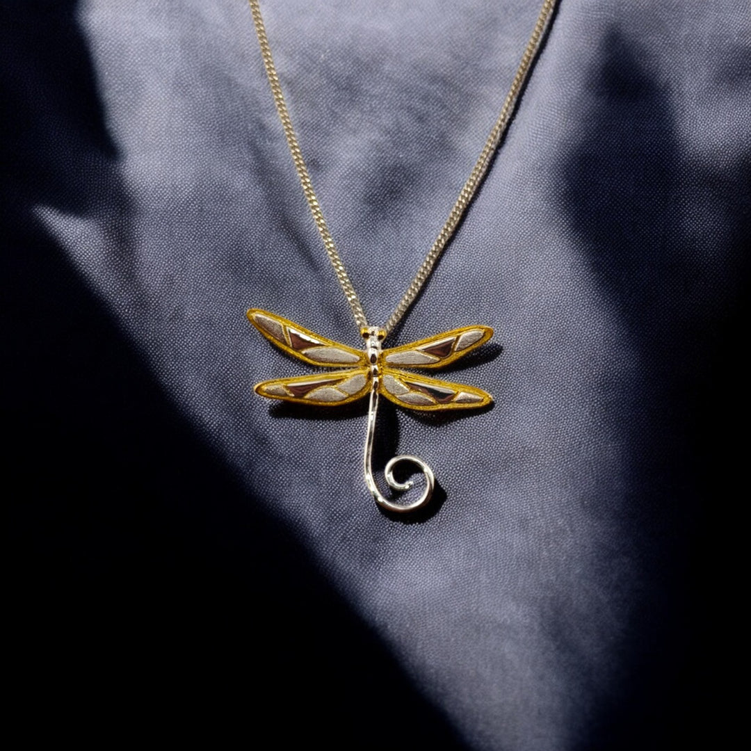 Close-up side angle of dragonfly pendant with fine box chain – RossJewelrys.

