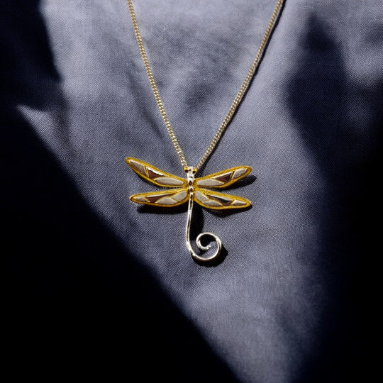 Close-up side angle of dragonfly pendant with fine box chain – RossJewelrys.

